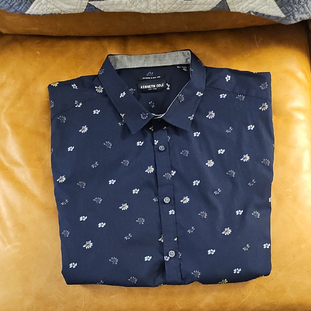 Kenneth Cole Men's Dark Blue Patterned Shirt